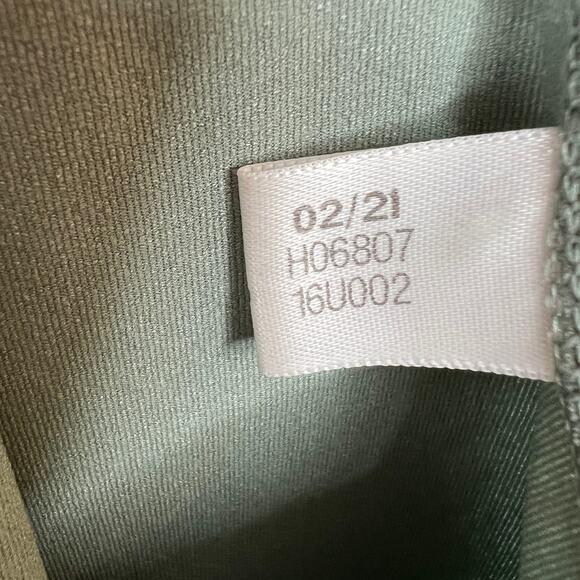 Reebok Core IO Green High Neck Crew Sleeveless Top Cropped Tank Active XS 4-6 - Picture 7 of 8